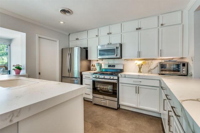 3582 Dryden Road, Fort Worth, TX 76109