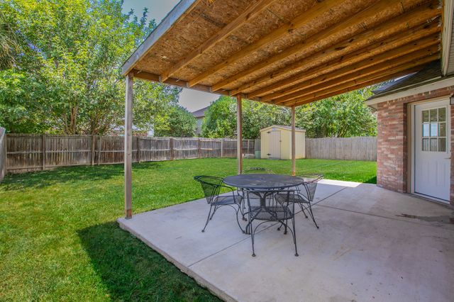 3148 Pine Valley Drive, Grand Prairie, TX 75052