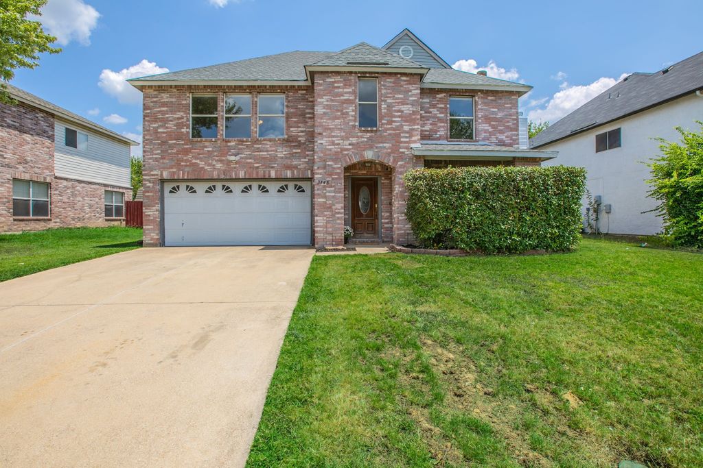3148 Pine Valley Drive, Grand Prairie, TX 75052