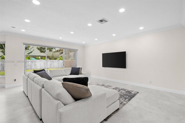 16512 SW 18th St, Miramar, FL 33027