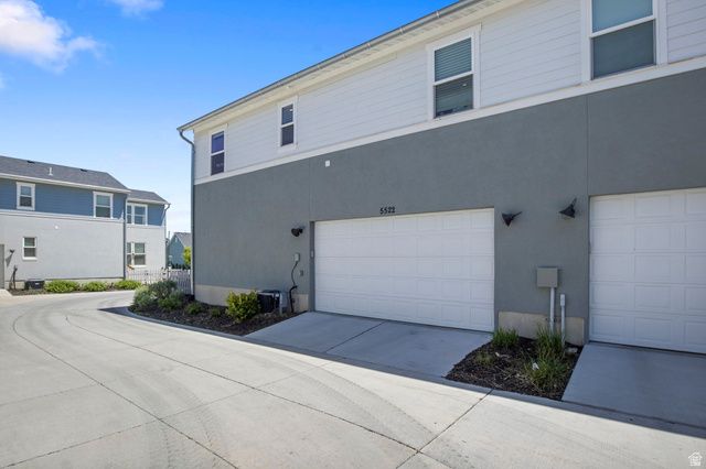 5522 W BURNTSIDE AVE, South Jordan, UT 84009