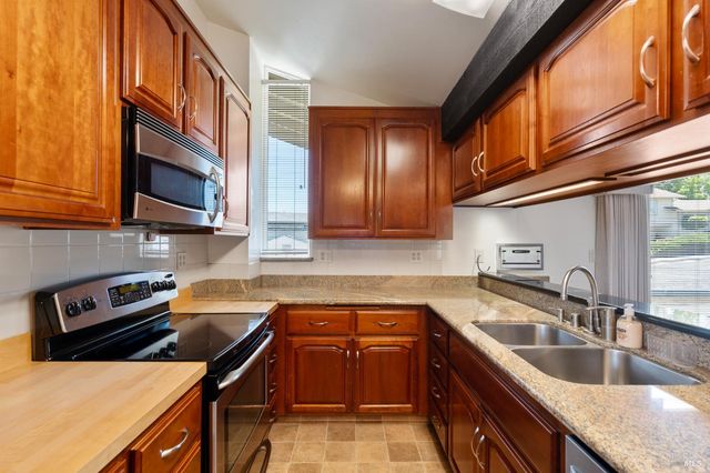 116 Silverview Ct, Vallejo, CA 94591