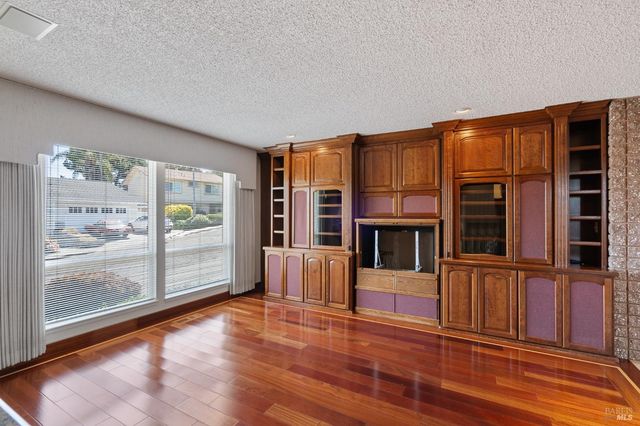 116 Silverview Ct, Vallejo, CA 94591