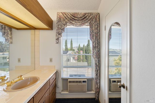 116 Silverview Ct, Vallejo, CA 94591