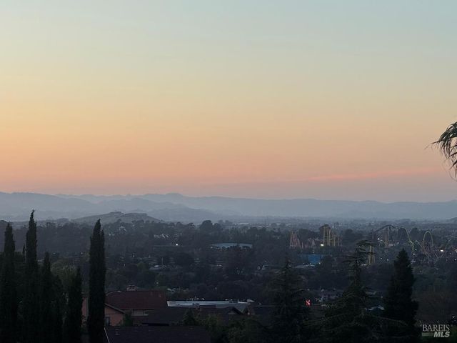 116 Silverview Ct, Vallejo, CA 94591