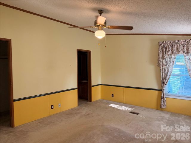 4851 Mounira Avenue, Hickory, NC 28602