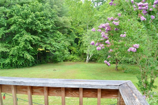 4851 Mounira Avenue, Hickory, NC 28602