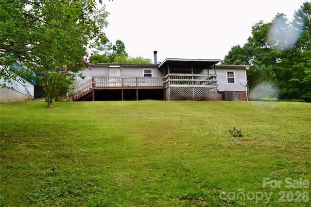 4851 Mounira Avenue, Hickory, NC 28602