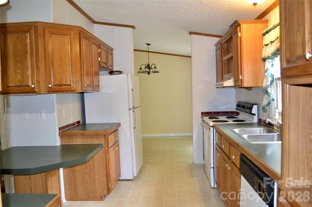 4851 Mounira Avenue, Hickory, NC 28602