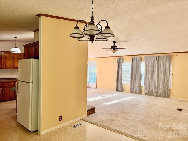 4851 Mounira Avenue, Hickory, NC 28602
