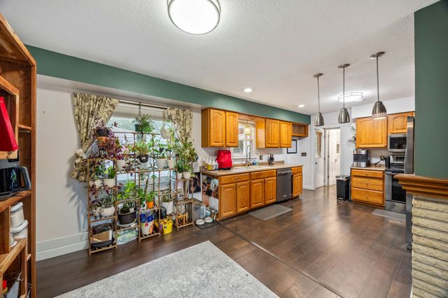 414 SE 6th Street, Ankeny, IA 50021