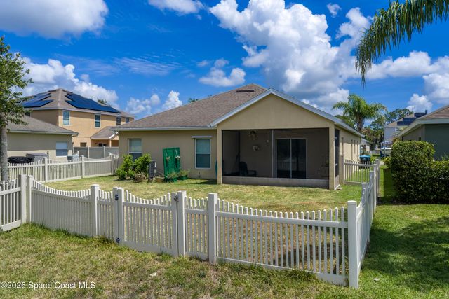 320 Wishing Well Circle SW, Palm Bay, FL 32908