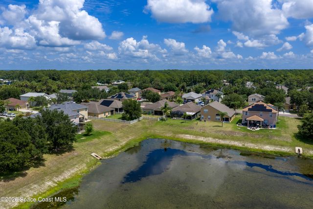 320 Wishing Well Circle SW, Palm Bay, FL 32908