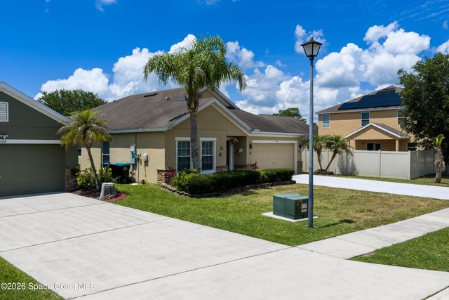 320 Wishing Well Circle SW, Palm Bay, FL 32908