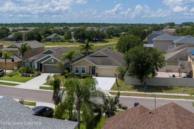 320 Wishing Well Circle SW, Palm Bay, FL 32908