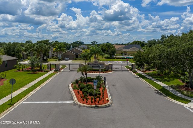 320 Wishing Well Circle SW, Palm Bay, FL 32908