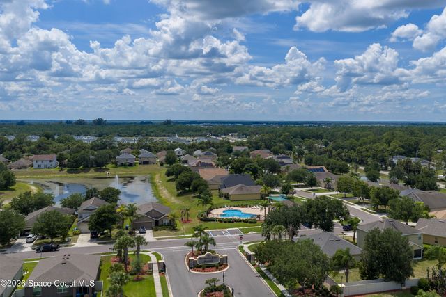 320 Wishing Well Circle SW, Palm Bay, FL 32908