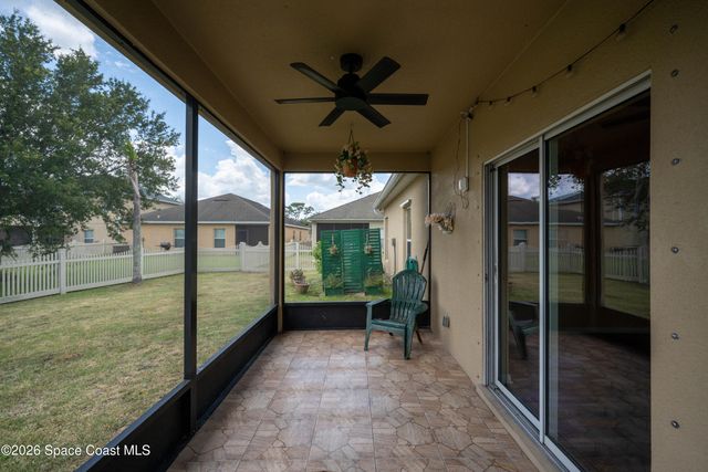 320 Wishing Well Circle SW, Palm Bay, FL 32908