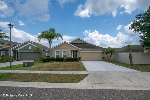 320 Wishing Well Circle SW, Palm Bay, FL 32908