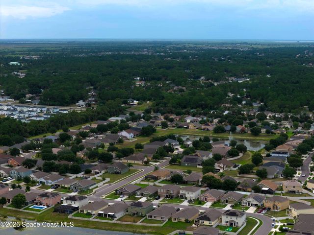 320 Wishing Well Circle SW, Palm Bay, FL 32908