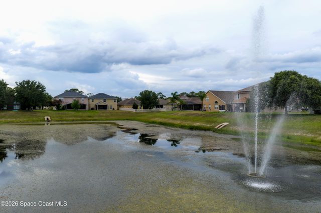320 Wishing Well Circle SW, Palm Bay, FL 32908