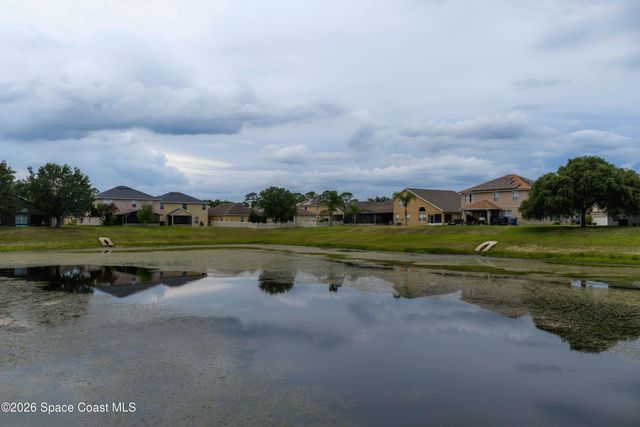 320 Wishing Well Circle SW, Palm Bay, FL 32908