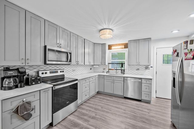 348 Niagara Street, Park Forest, IL 60466
