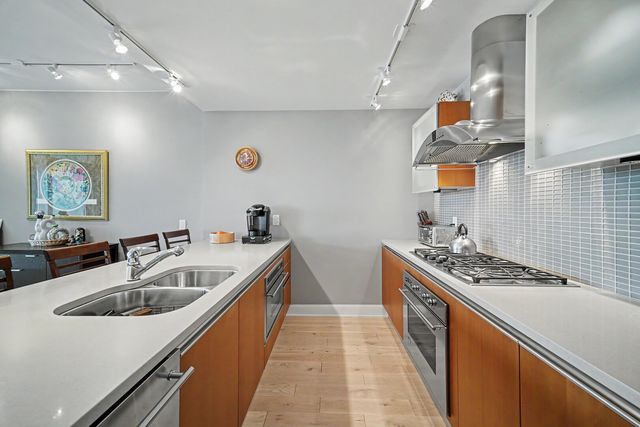 340 E RANDOLPH Street 4304, Chicago, IL 60601