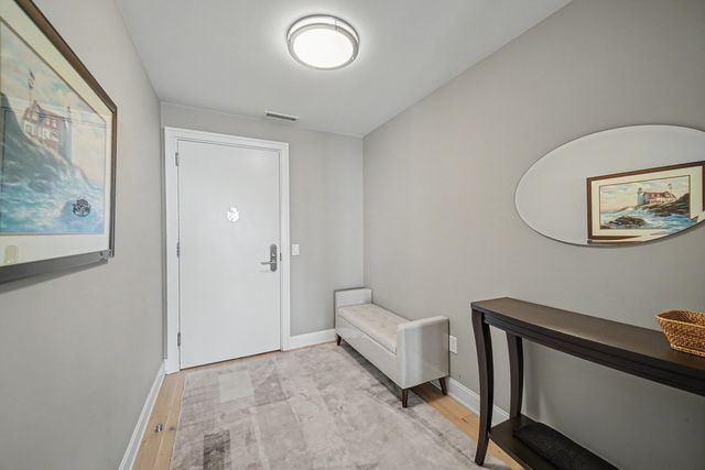 340 E RANDOLPH Street 4304, Chicago, IL 60601