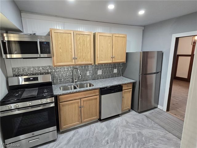 1268 Pondview Avenue, Akron, OH 44305