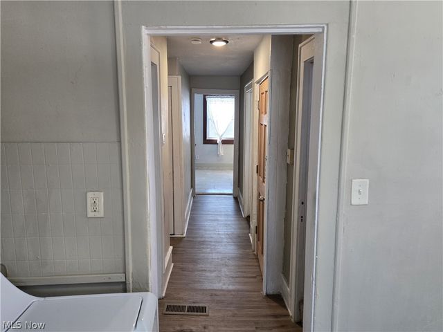 1268 Pondview Avenue, Akron, OH 44305