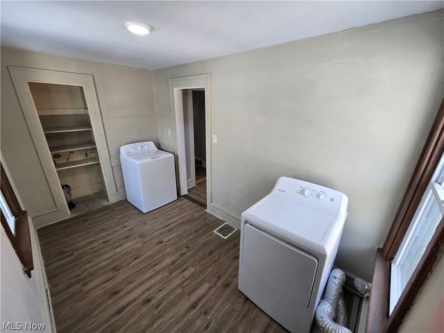 1268 Pondview Avenue, Akron, OH 44305