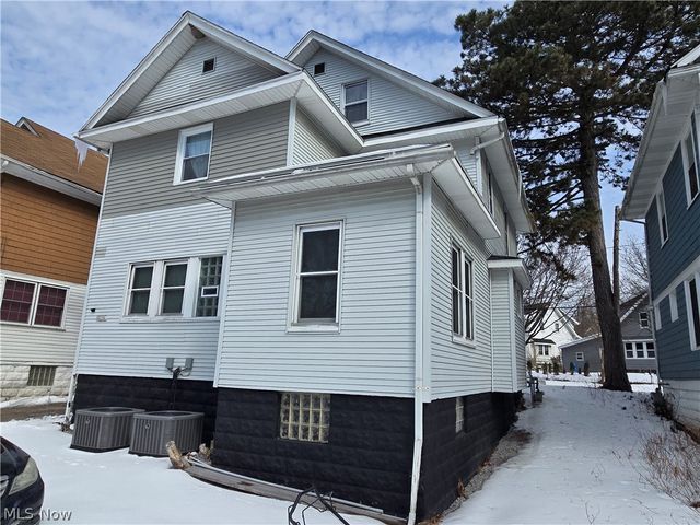 1268 Pondview Avenue, Akron, OH 44305