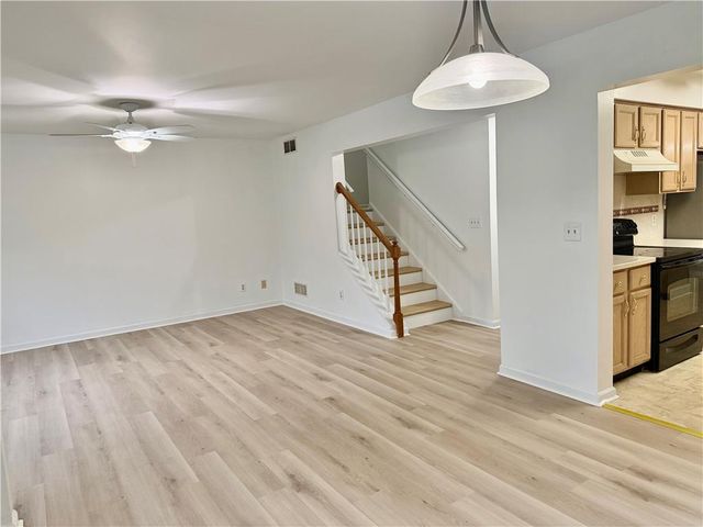 7813 Cross Creek Circle, Upper Macungie Twp, PA 18031