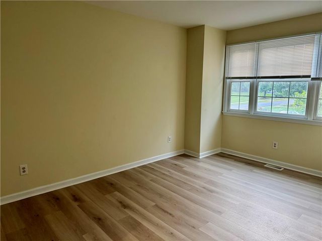 7813 Cross Creek Circle, Upper Macungie Twp, PA 18031
