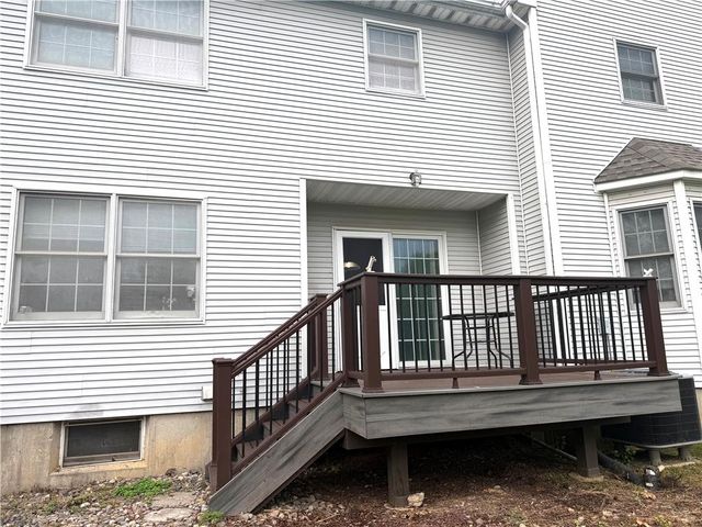 7813 Cross Creek Circle, Upper Macungie Twp, PA 18031