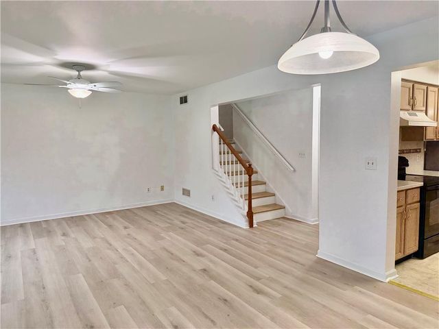 7813 Cross Creek Circle, Upper Macungie Twp, PA 18031