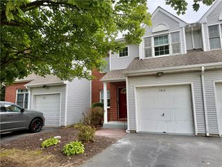 7813 Cross Creek Circle, Upper Macungie Twp, PA 18031