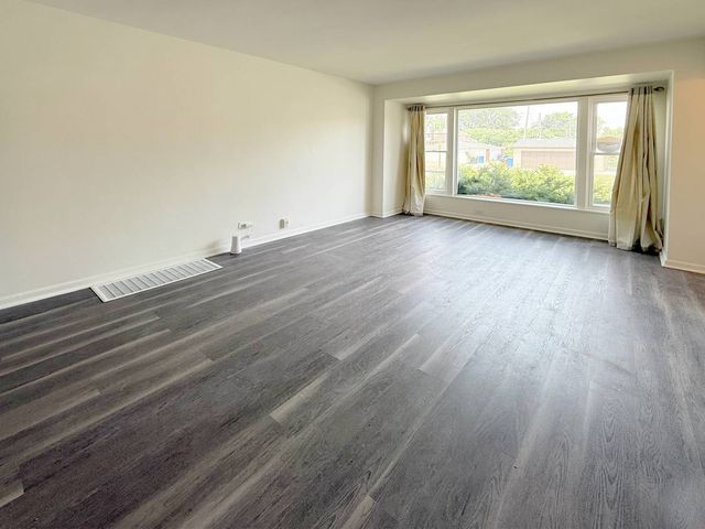 1109 W 101st Street, Chicago, IL 60643