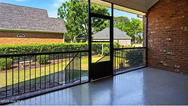 2025 Cornerstone Drive, Winterville, NC 28590
