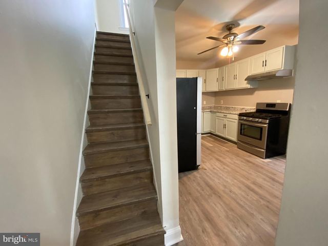 220 PEARL ST, Norristown, PA 19401