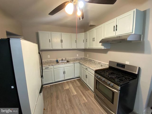 220 PEARL ST, Norristown, PA 19401