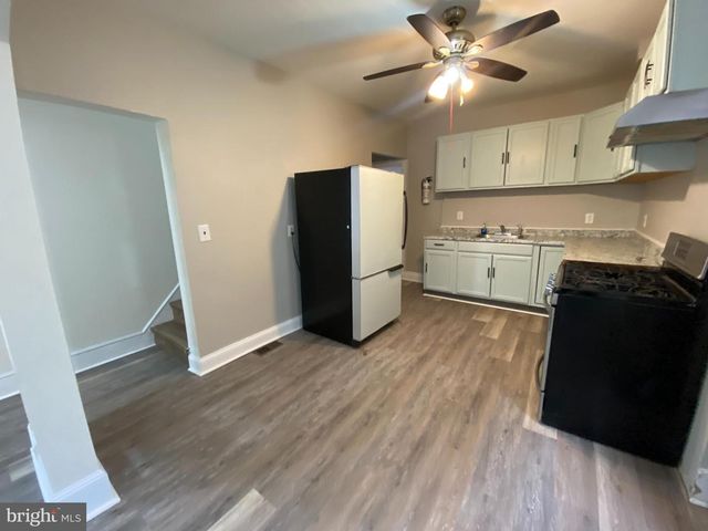 220 PEARL ST, Norristown, PA 19401