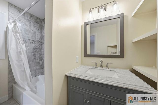 1084 Stelton Road, Piscataway, NJ 08854