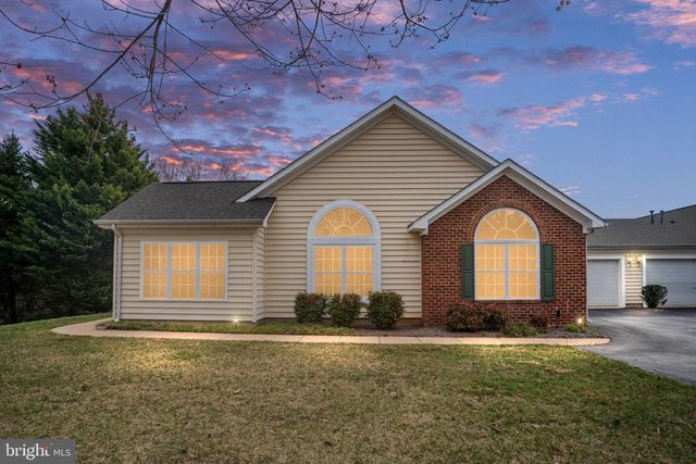 6357 AUTUMN LEAF CIR, Fredericksburg, VA 22407