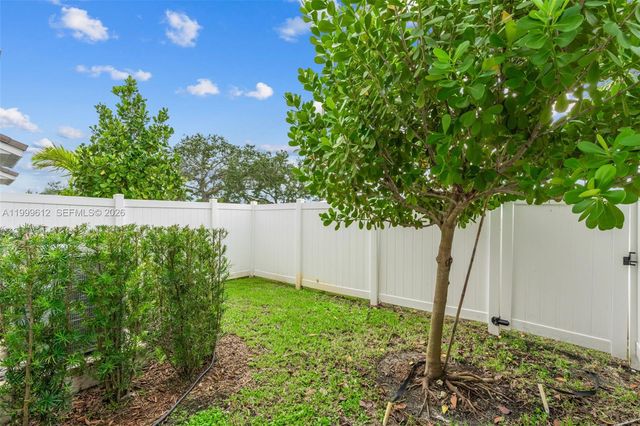 110 SW 171st Way 0, Pembroke Pines, FL 33027