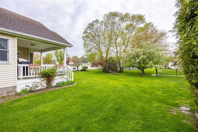 38 Sotheby Drive, Greece, NY 14626