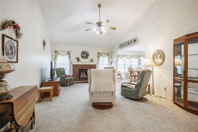 38 Sotheby Drive, Greece, NY 14626