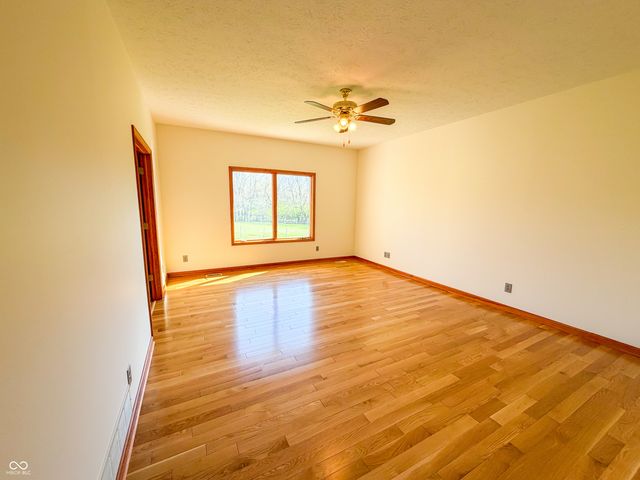 3861 E 300 N, Crawfordsville, IN 47933