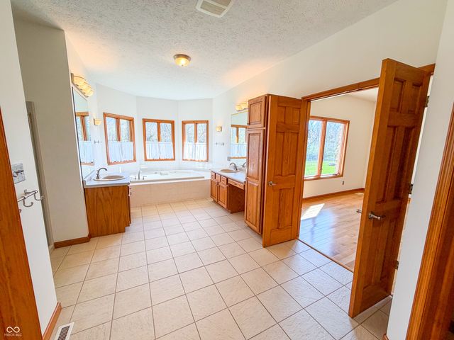 3861 E 300 N, Crawfordsville, IN 47933